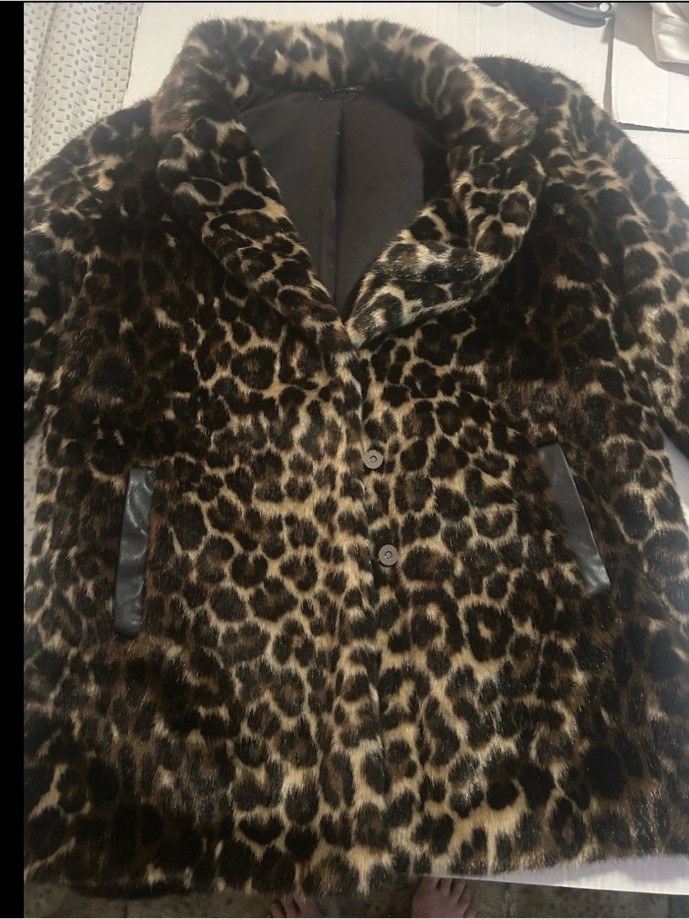 Elie Tahari Faux Fur Leopard Print Coat Jacket Faux Leather Trim L  Animal Glam - Picture 4 of 13